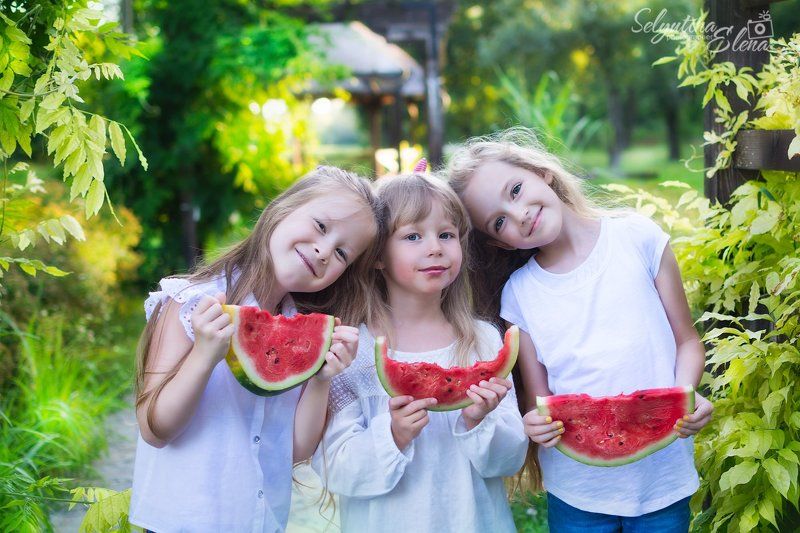дети, детская фотография, лето, арбуз, арбузное настроение, summer, watermelon Наше лето - оно такое... Сочное! Вкусное! Арбузное! фото превью