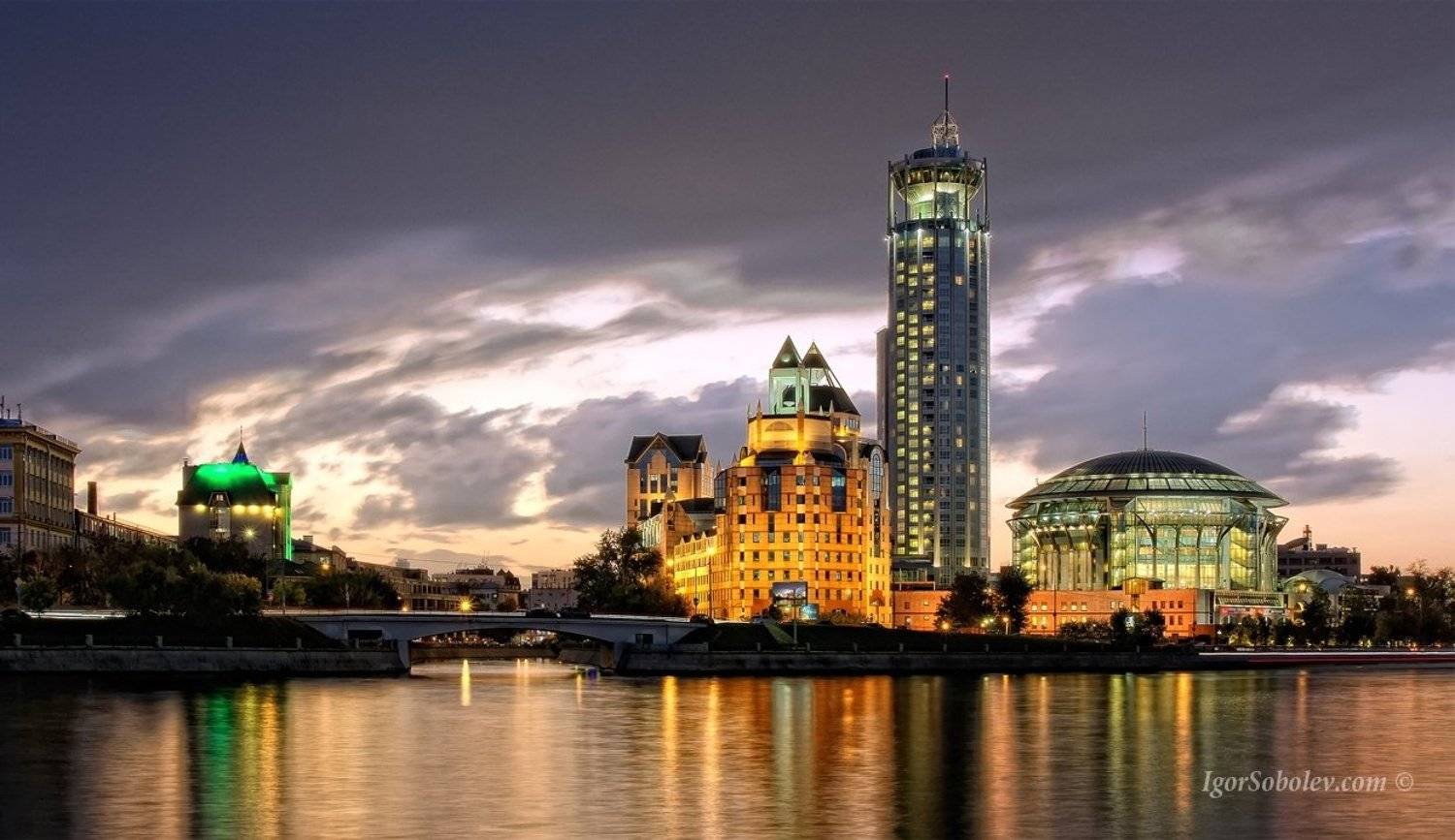 Московский Международный дом Музыки, дом Музыки, Москва, Россия, закат, отражение, , Соболев Игорь