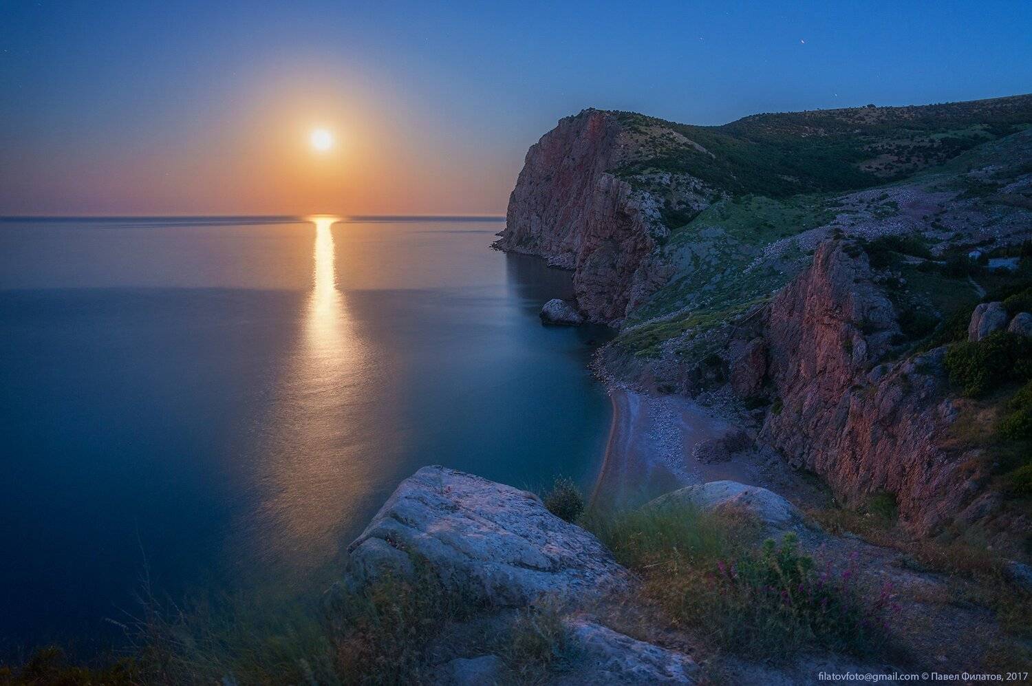 крым, море, чёрное море, балаклава, василева балка, луна, лунная дорожка, ночь, ночная фотосъемка, Павел Филатов