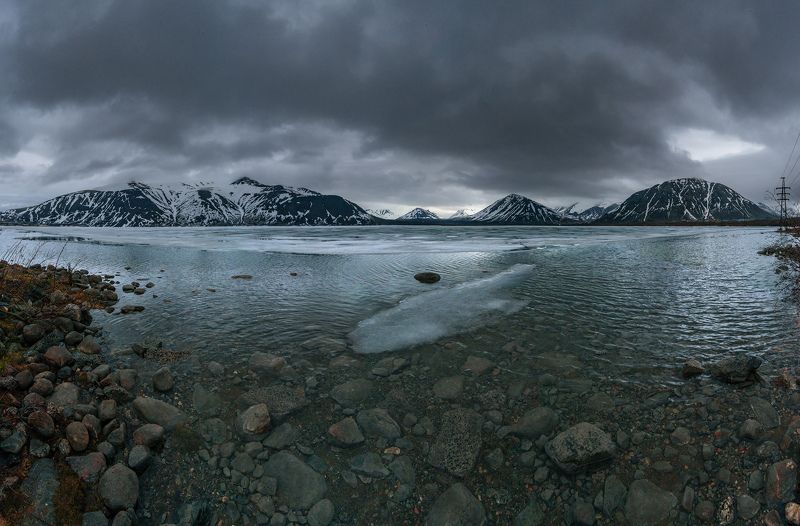Холодное утро июня. Большой Вудъявр. фото превью