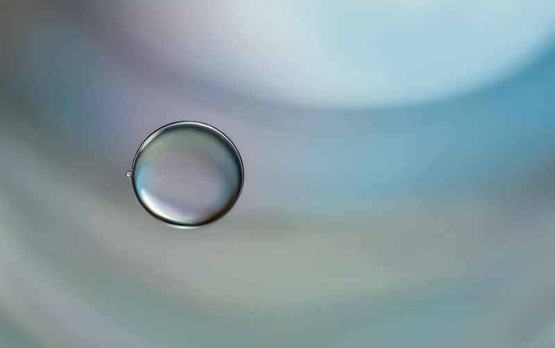 Oil and water фото превью