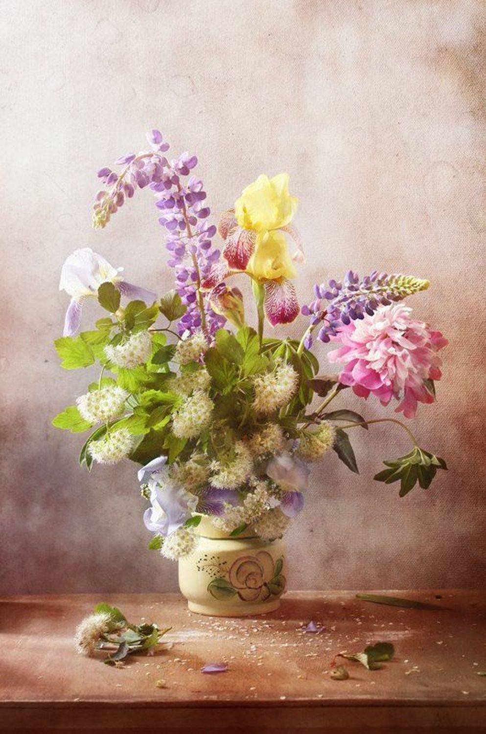 натюрморт, букет, цветы. ирис, люпины, спирея, пион, Курочкина Диана