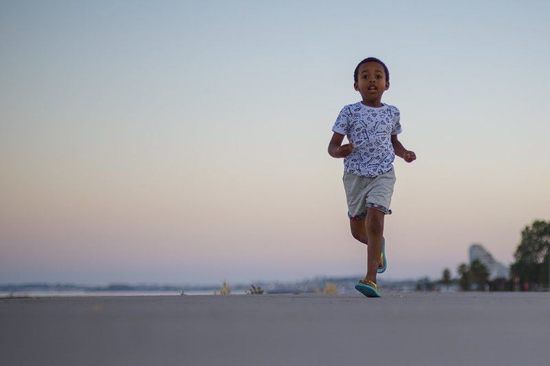 boy, kid, running, france, sunset, summer, evening  фото превью