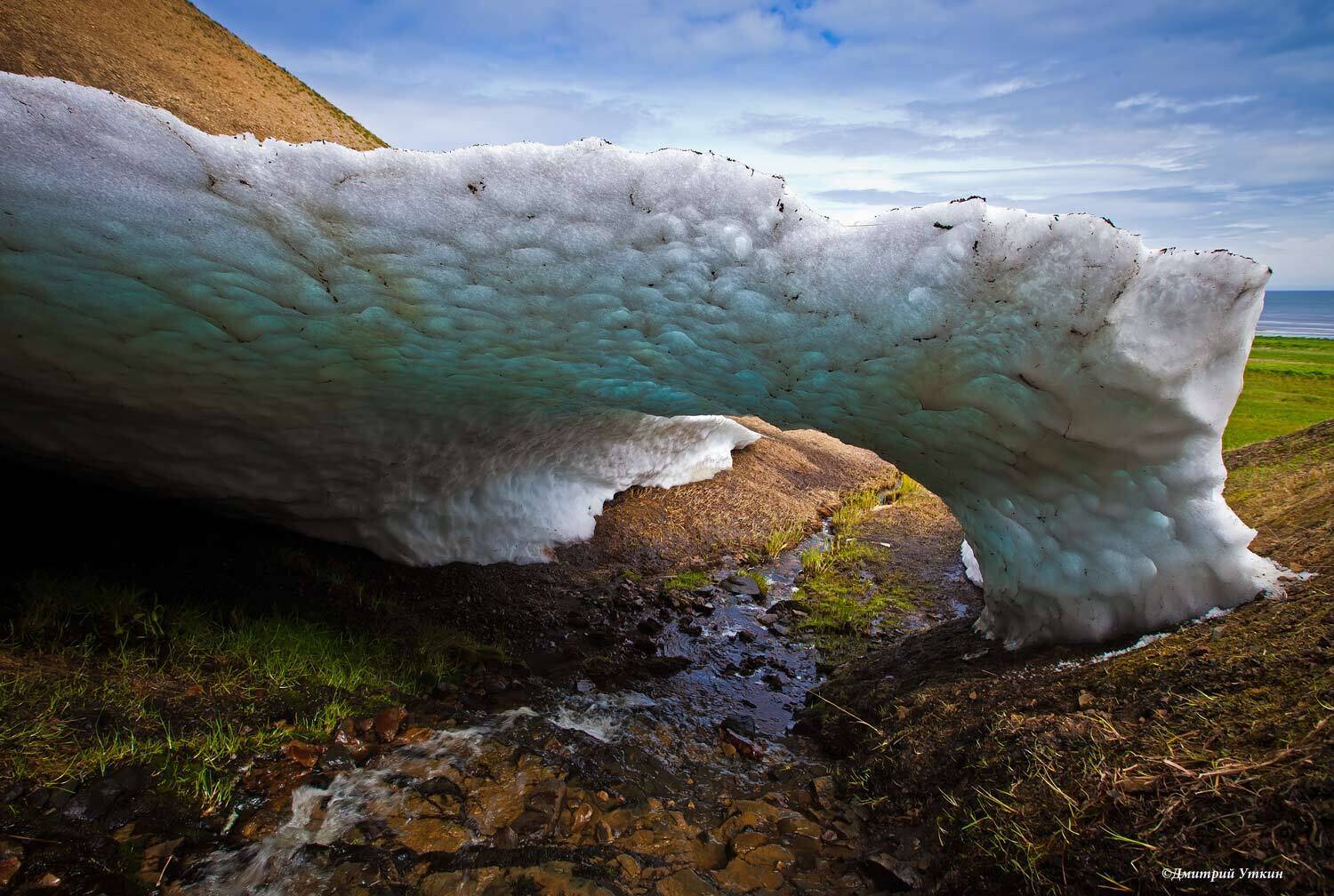 снежник, лёд, арка, весна, остров беринга, командорские острова, Дмитрий Уткин