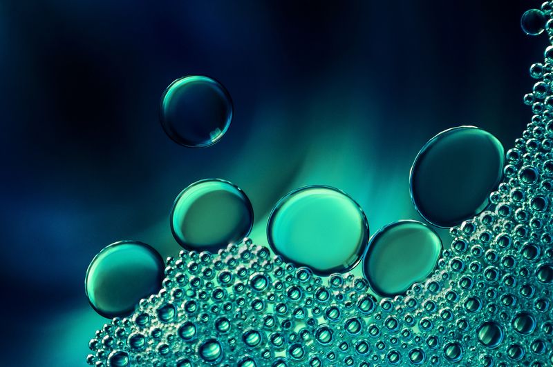 Oil and water фото превью