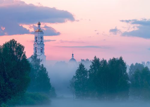 На заре в тумане Берлюкова пустынь