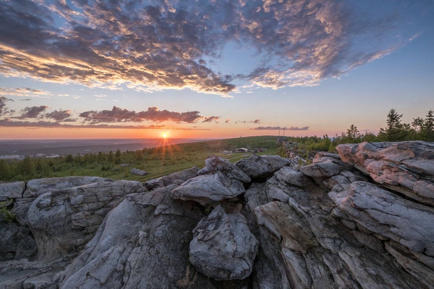 закат, лето, Урал, Губаха, скалы, вечер, камни, фестиваль, Савицкий Ян
