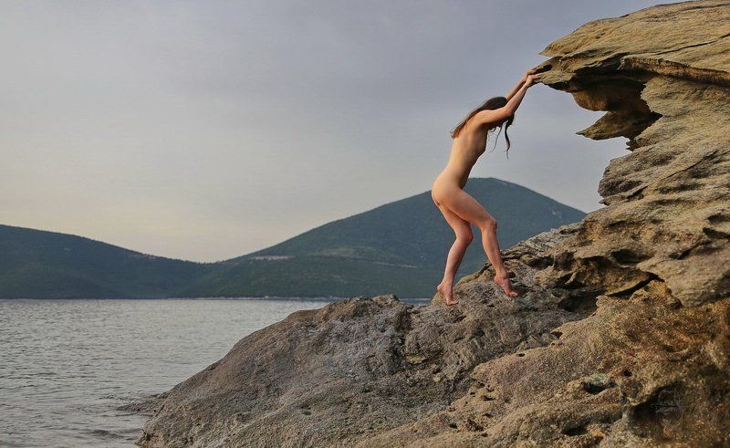 girl, nude, rock, sea, greece Zerrung фото превью