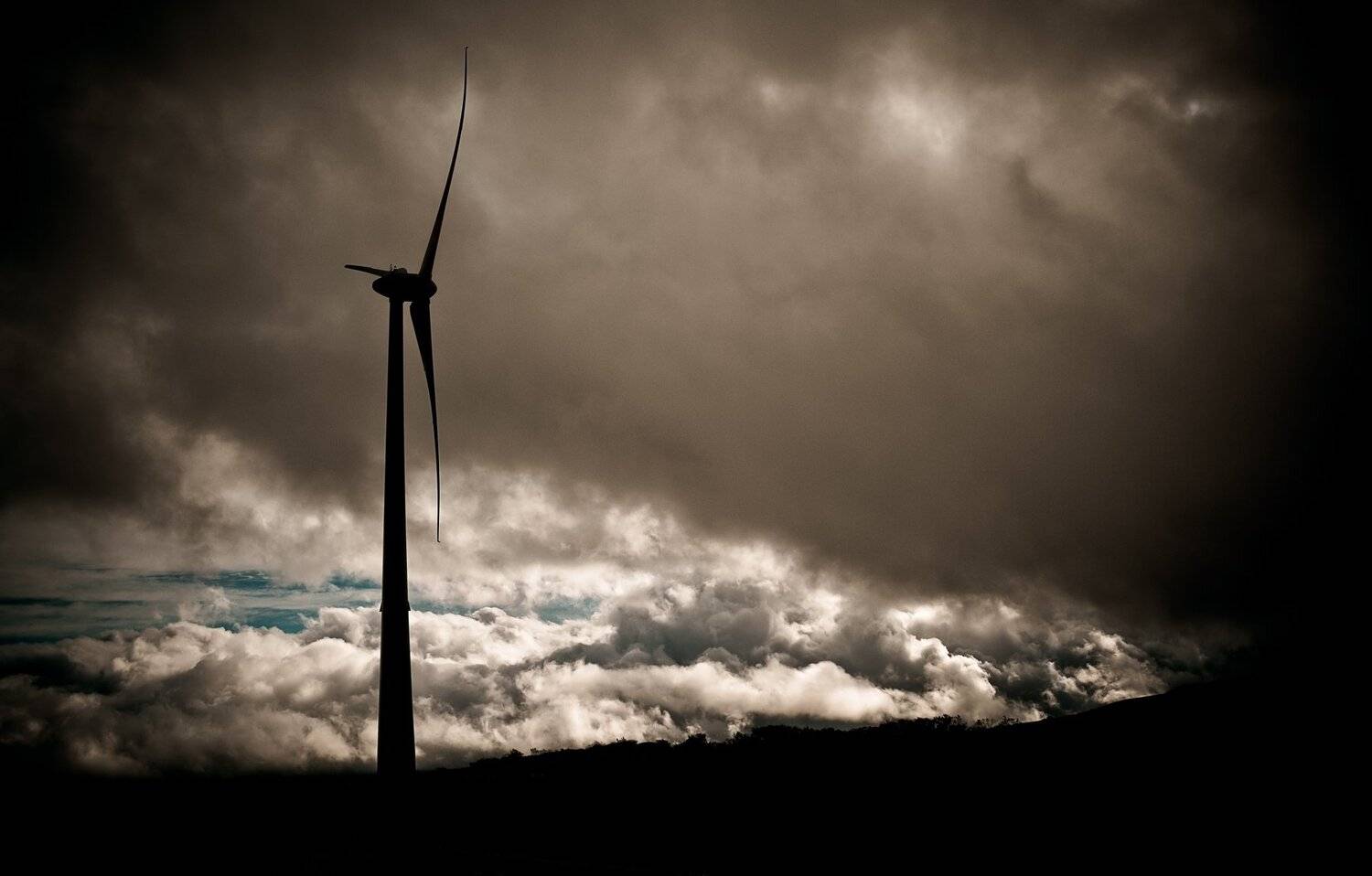 clouds, air, wind, energy, electrcity, wind turnine, turbine, silhouete, Antonio Coelho