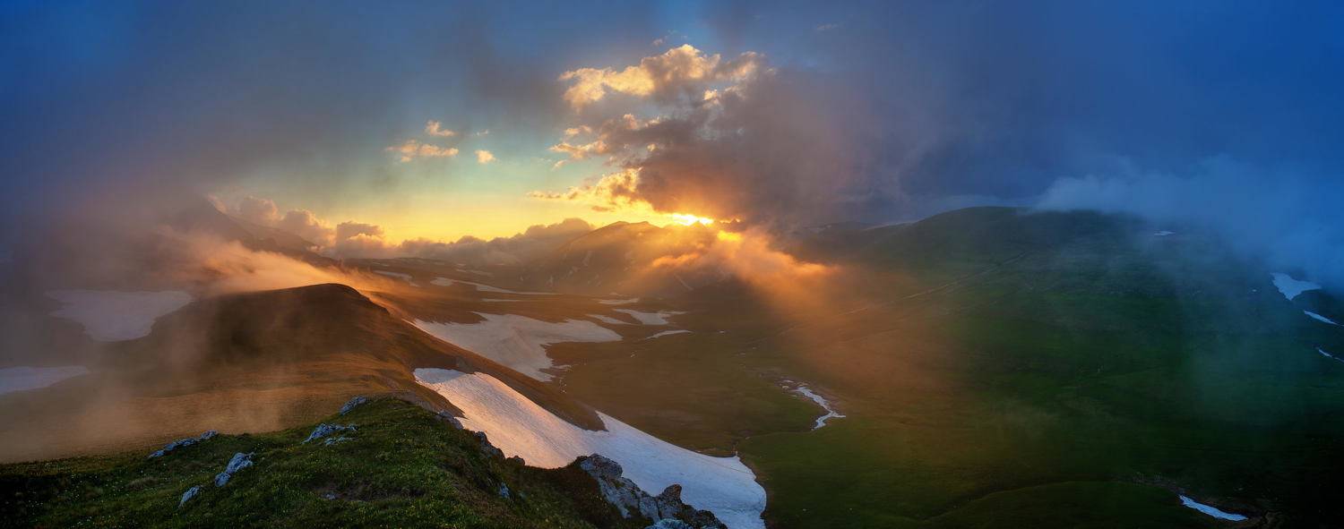  #sky #landscape #fog #sunset #water #nature #travel #sun #evening #panorama #mountain #pano #dawn #panoramic #outdoors #dusk #oshten #lagonaki #qrdl #лагонаки #закат #дымка #лагонаки #панорама #долина, Антон Корнеев