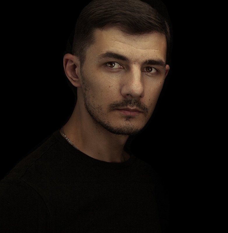 Автопортретphoto preview