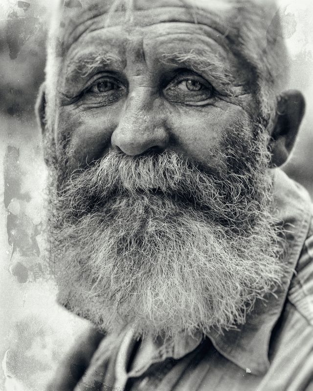 художник,анатолий яговитин,большой городской пленэр Уральский художник. фото превью