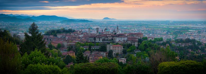 panorama landscape italy Вид на утренний Бергамо фото превью