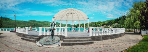 Набережная Абрау-Дюрсо.