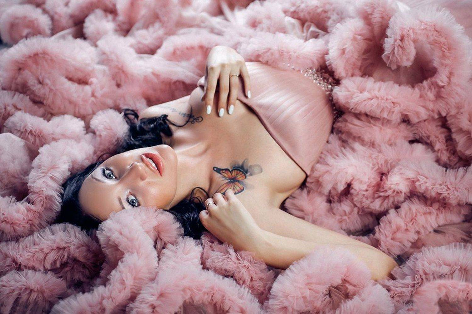 , Теннант Юлианна