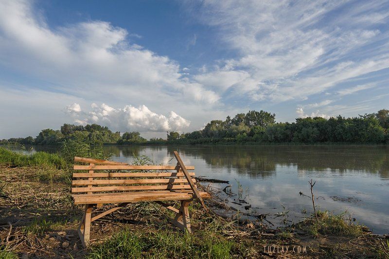река кубань, темрюк, июнь, таманский полуостров Когда вода вернулась в разрезы берегов . . . фото превью