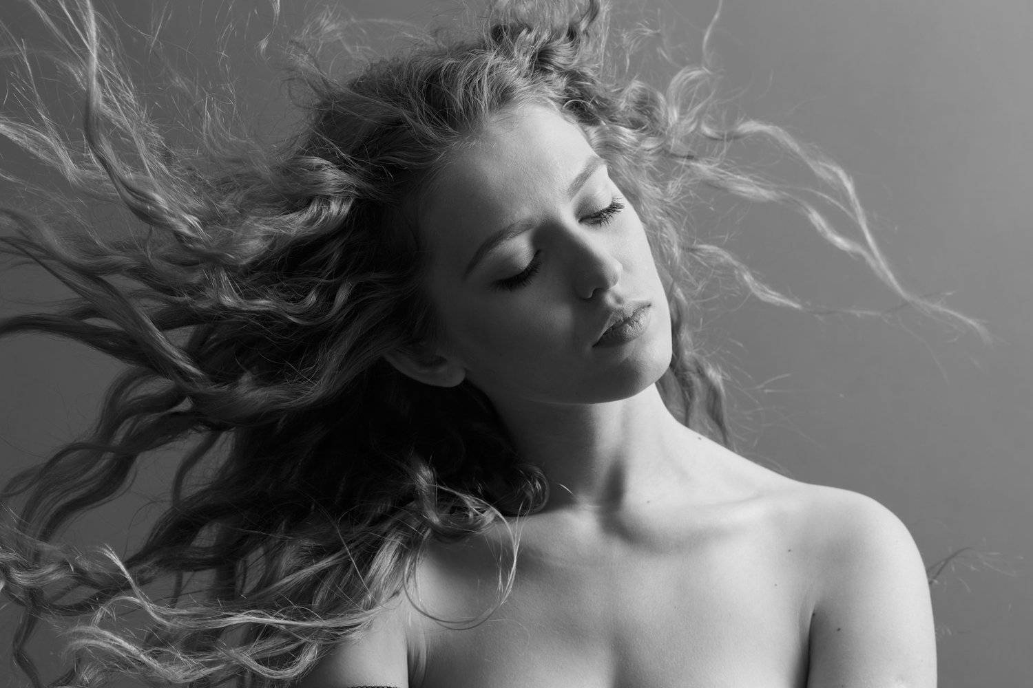 portrait,girl,b&w,девушка ,портрет, студия,чёрно-белый,волосы,, Олег Грачёв