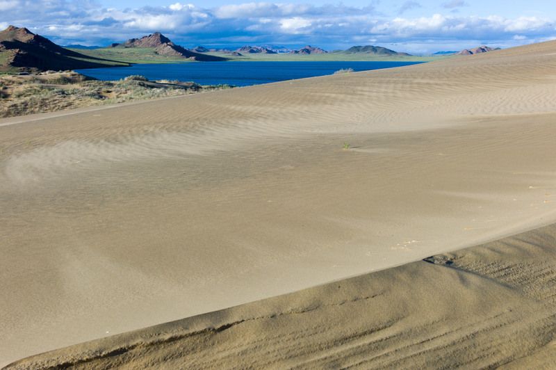 пески озера Баян-Нурр фото превью