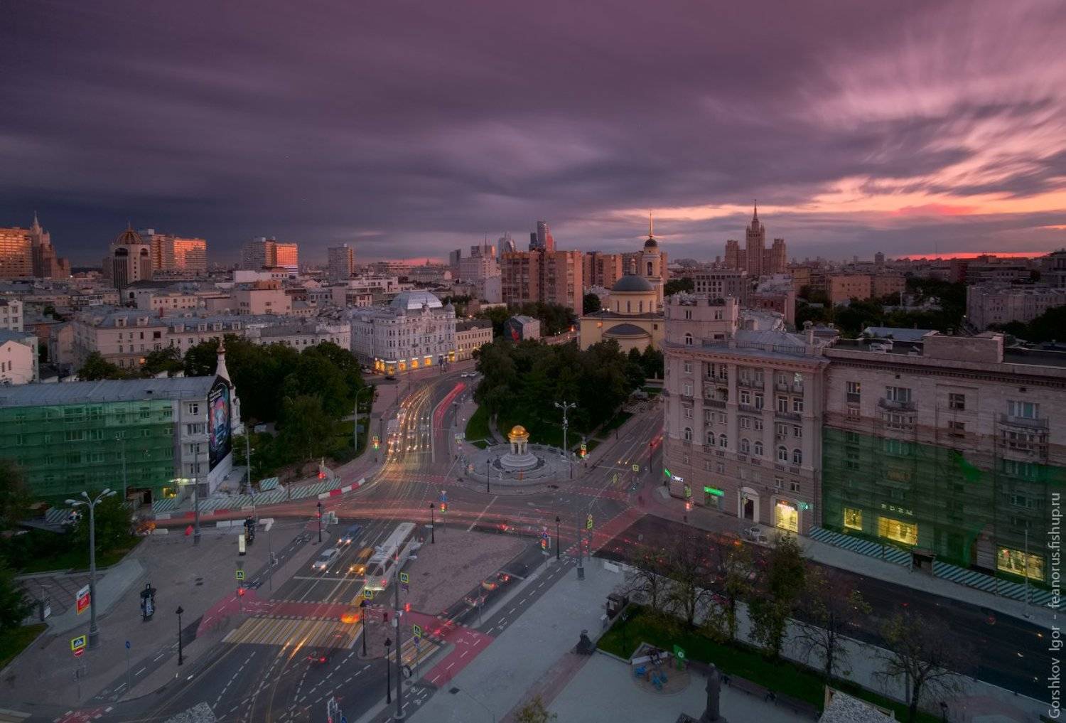 москва,закат,вечер,небо,город,городской пейзаж,архитектура,столица,россия,здания,высотка,длинная выдержка, Горшков Игорь