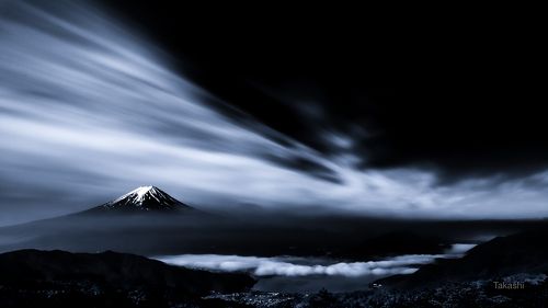 Cloud vs sky