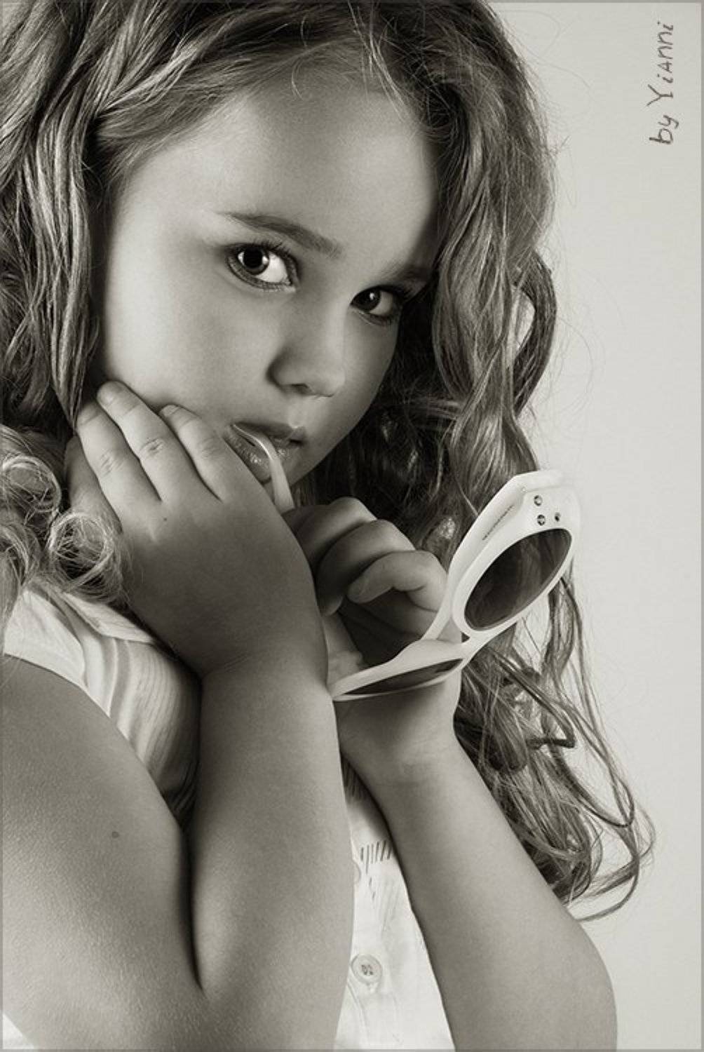 взрослая, девочка, маленькая леди, Yianni