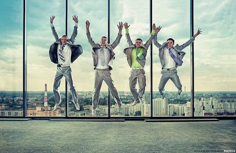 окно, прыжок, небо, жених прыжок фото превью