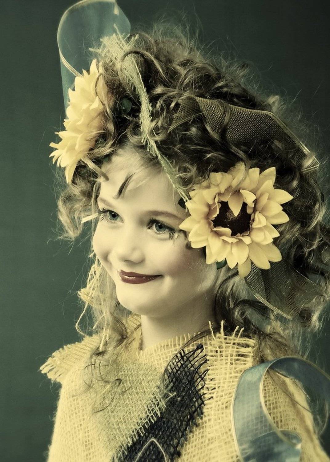 дети, портрет, девочка, цветы, АЛЕКСАНДР ТОЛЧИНСКИЙ