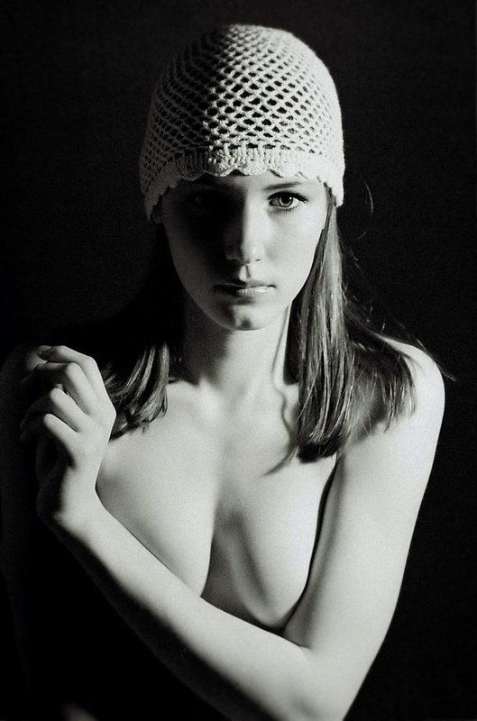 портрет, девушка шапочки бывают разные:) фото превью