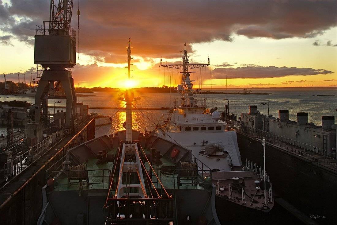 док, судно, ремонт, корабль, балтика, Олег Иванов