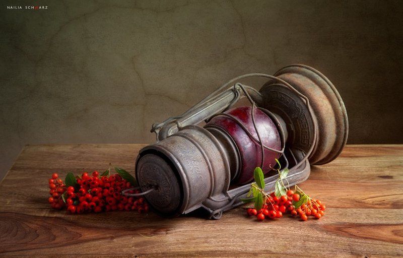 Натюр с лампой фото превью