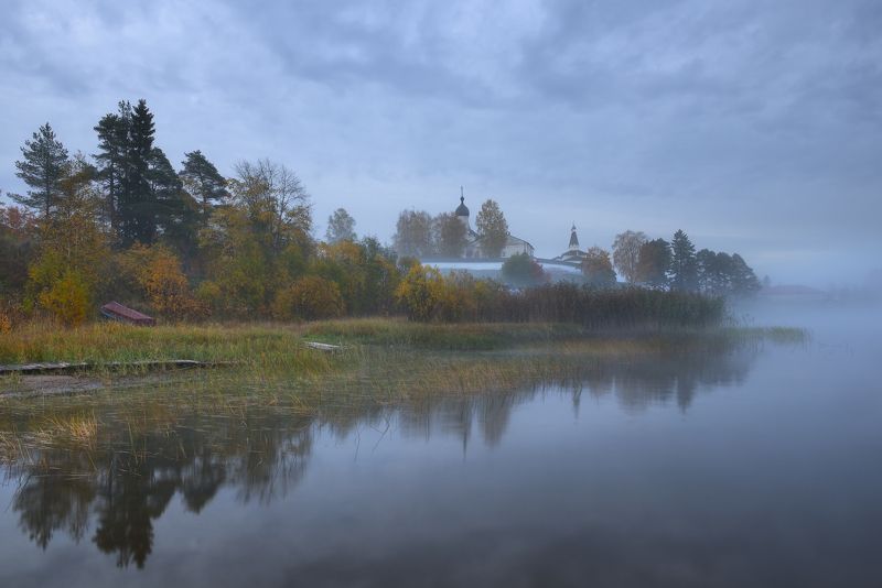 Туманый сентябрь в Ферапонтово фото превью