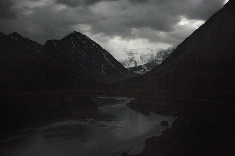 путешествия, белуха, алтай, туризм, исследование, пейзаж, горы, катунский хребет, аккем Гроза в горах фото превью