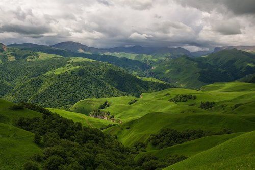 зеленый бархат Тызыльского ущелья...