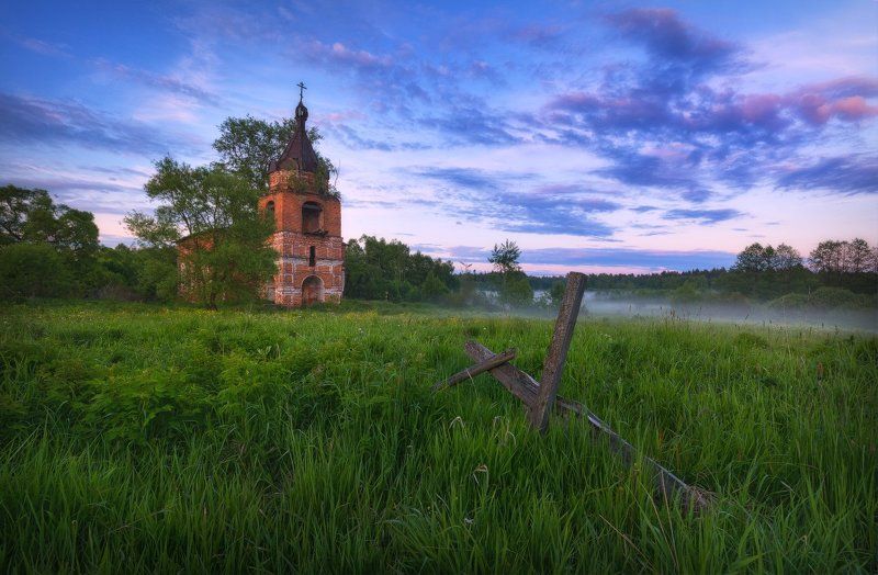 пейзаж, пейзажная съемка, утро, туман, храм, июнь, июньское утро, свежесть, молодая зелень, никон, landscape, may, fog, morning, church Летний вечер фото превью