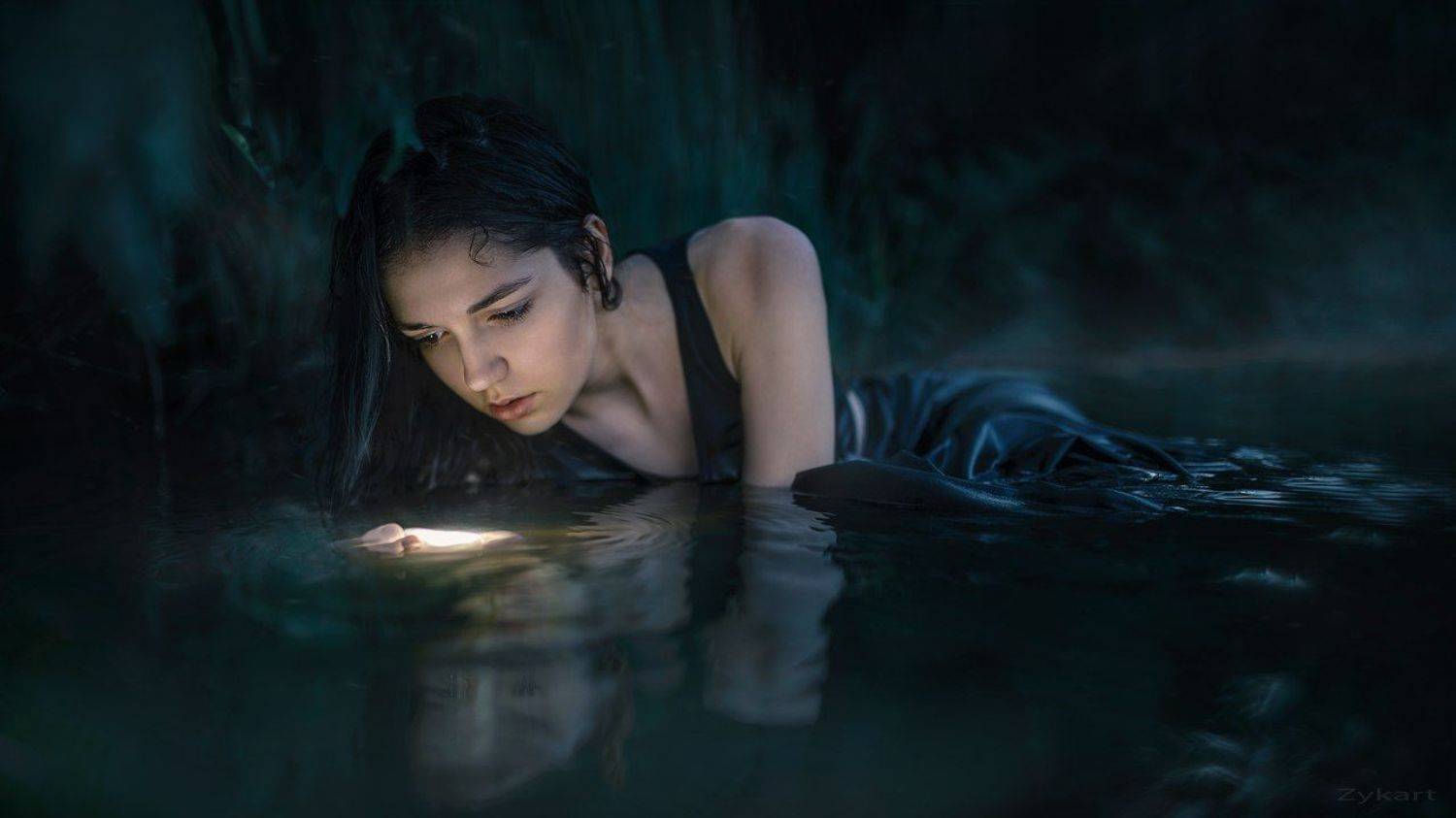 water light girl woman wet dark fog девушка вода  мокрая свет волосы глаза фотонедели фотодня фото лучшее, Маргарита Жуковкая
