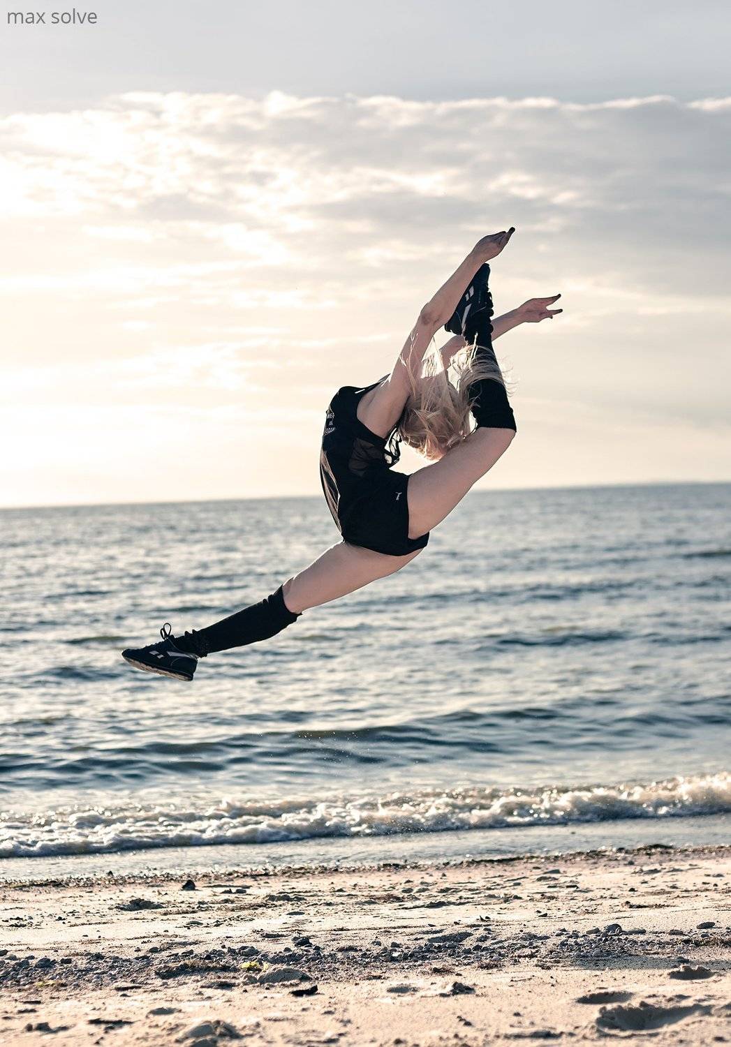 portrait, sexy, hot, summer, fashion, boudoir, sunset, sunshine, outdoor, sea, beach, natural, natural light, underwear, hair, face, water, sport, fitness, workout, jump, model, models,, Max Solve