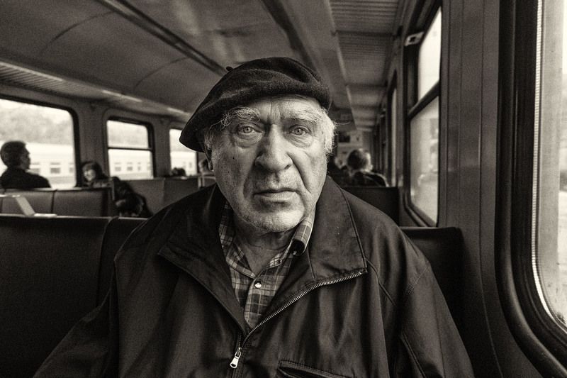 Старик рассказывал о жизни... фото превью
