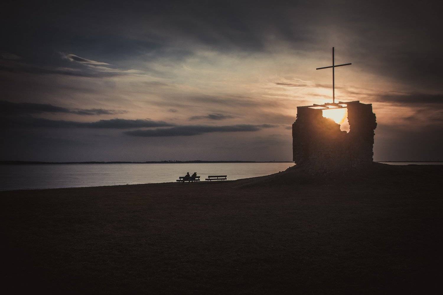 вера церковь закат латвия природа вечер , Павел Куренбин