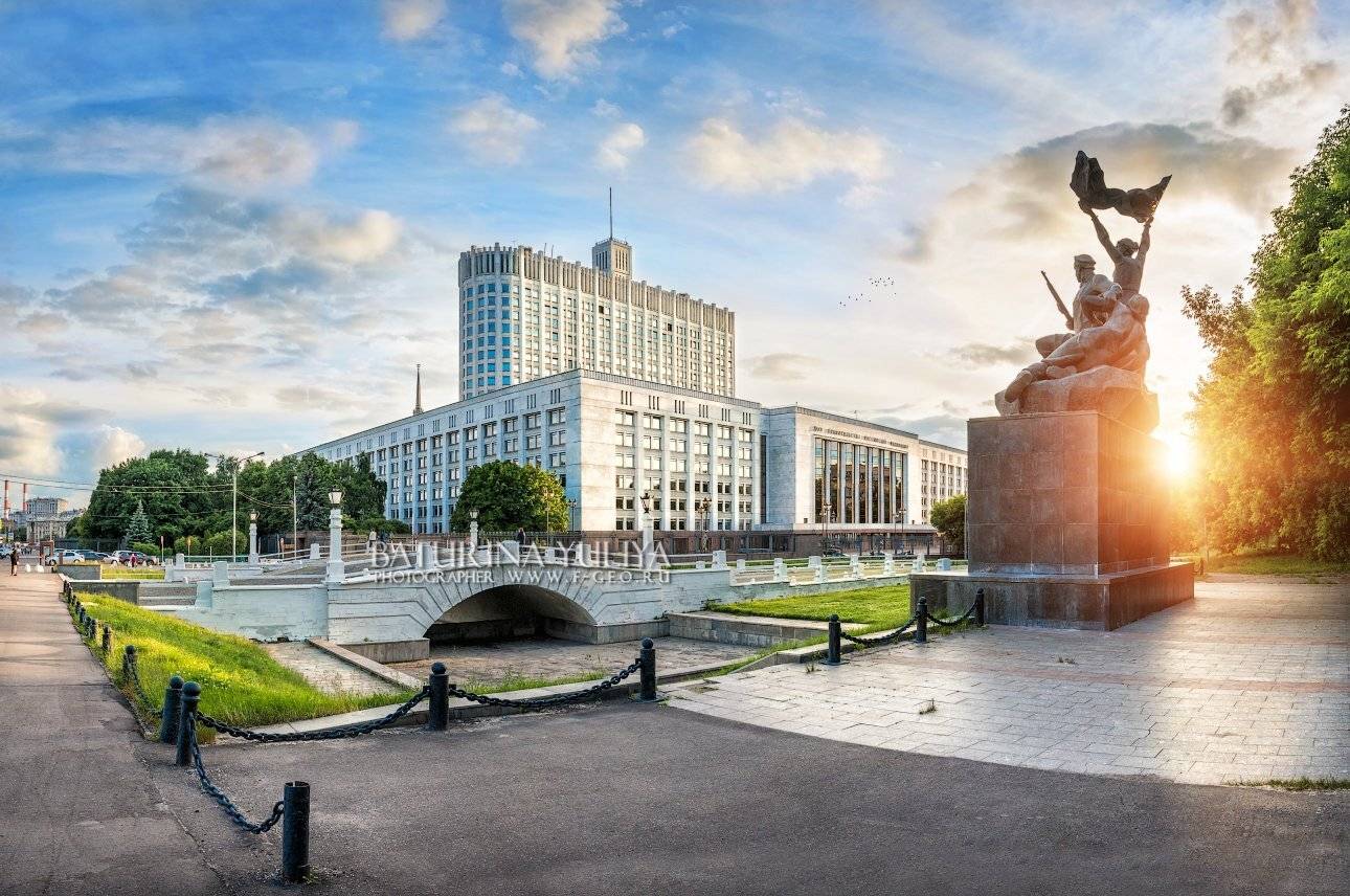 москва, дом правительства, закат, памятник дружинникам, Юлия Батурина