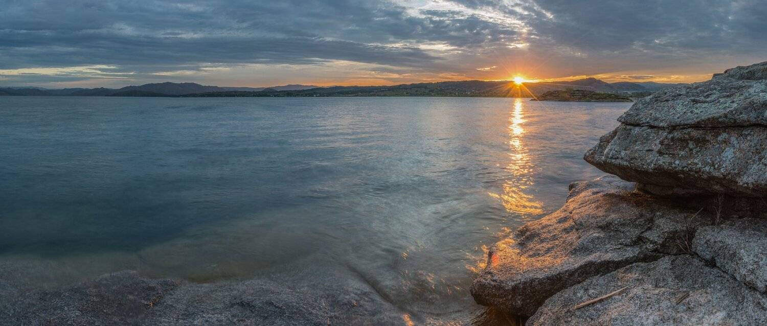 Sunset on Bukhtarma. Автор: Сергей Ослопов , Сергей Ослопов