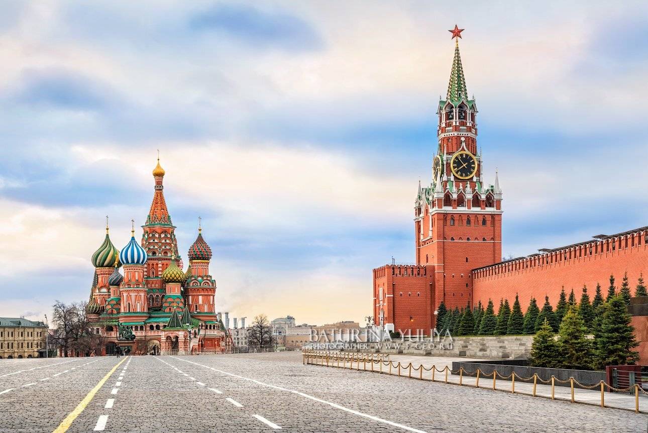 москва, красная площадь, спасская башня, собор василия блаженного, Юлия Батурина