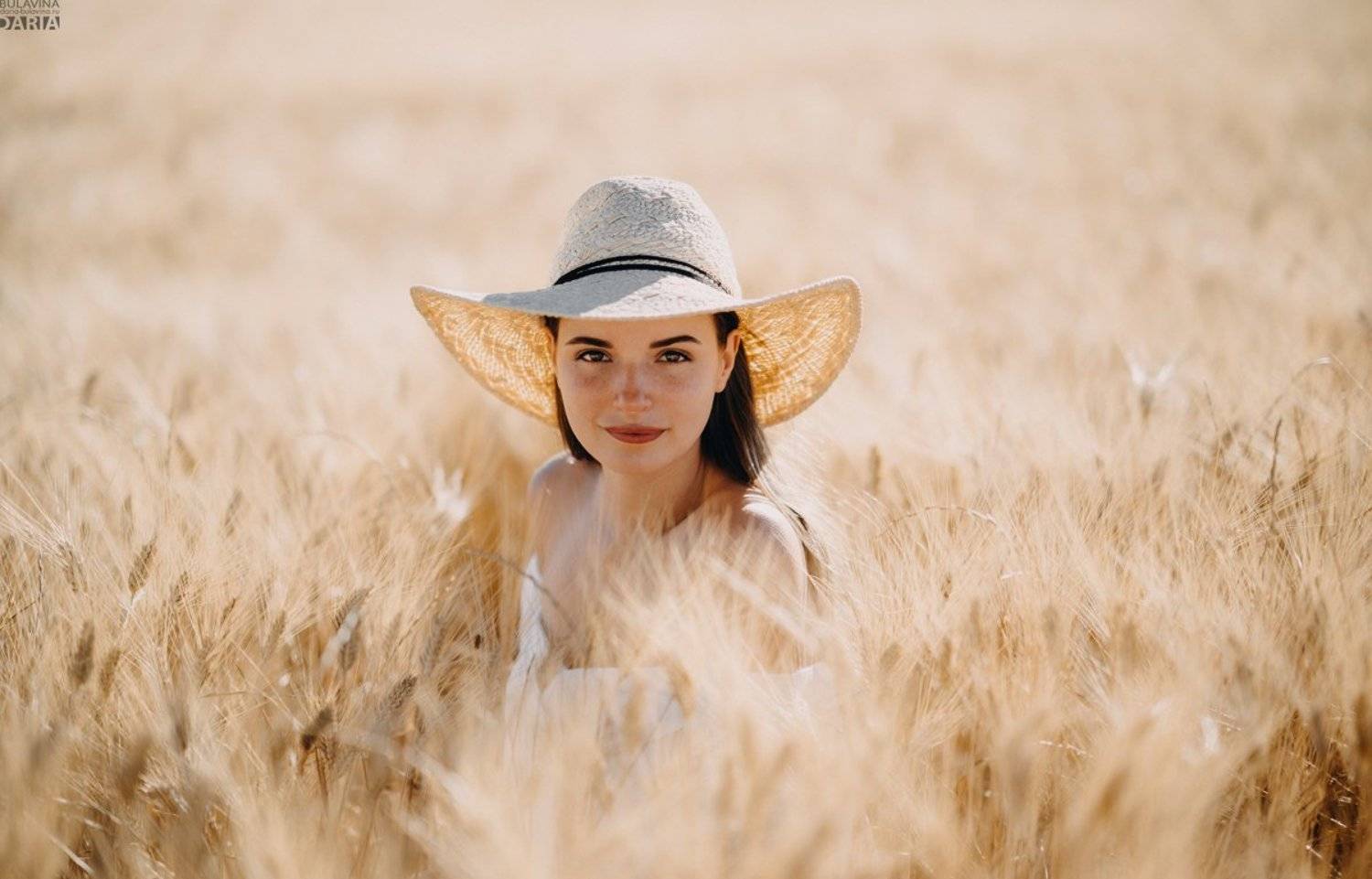 булавина, портрет, блогер, сашаспилберг, саша спилберг, пшеница, франция, прованс, рожь, поле, Дарья Булавина