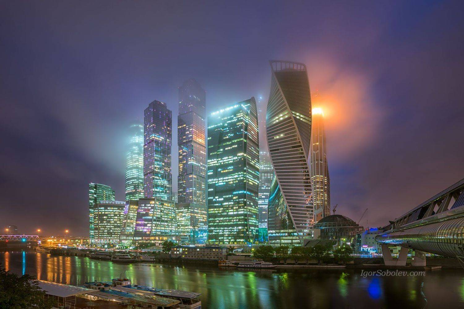 москва-сити, облака, непогода, дождь, москва, вечер, Соболев Игорь