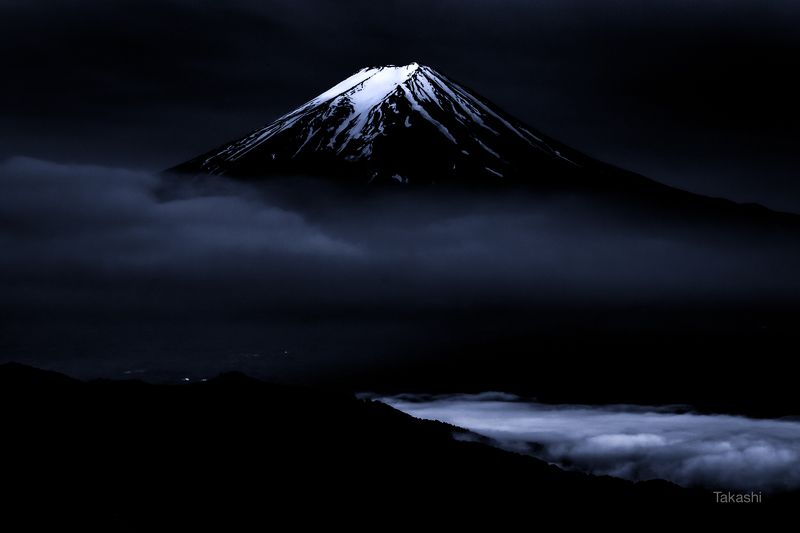 Fuji,mountain,clouds,snow,fog,Japan,blue,sky,amazing,wonderful,beautiful Vision of Mt Fuji фото превью