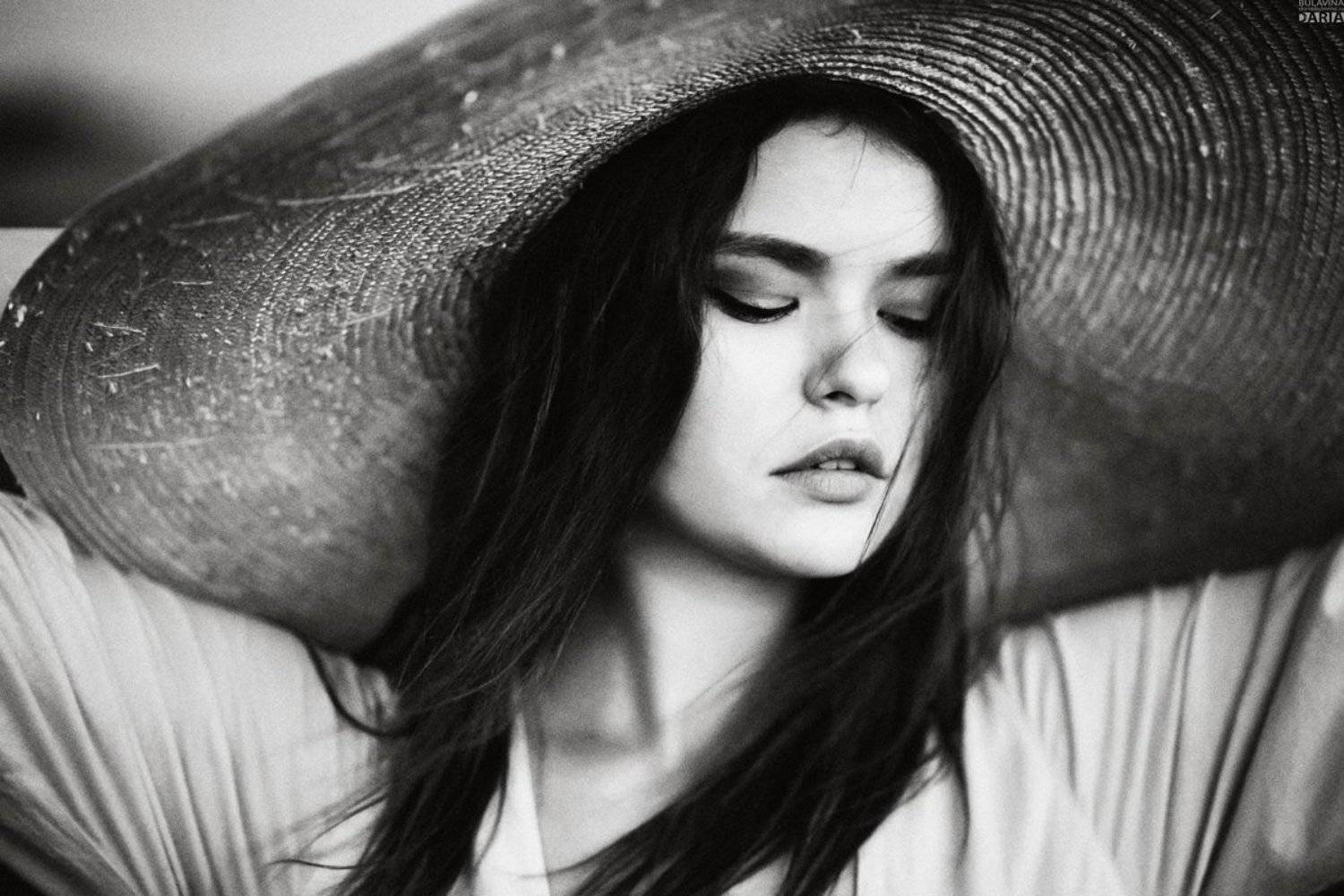 булавина, портрет, чб, шляпа, монохром, Дарья Булавина