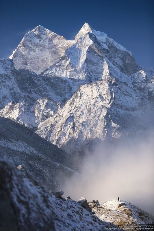 Непал, Эверест, Кантега, Гималаи, горы, треккинг, путешествия, пейзаж, снег, природа Человек и горы фото превью