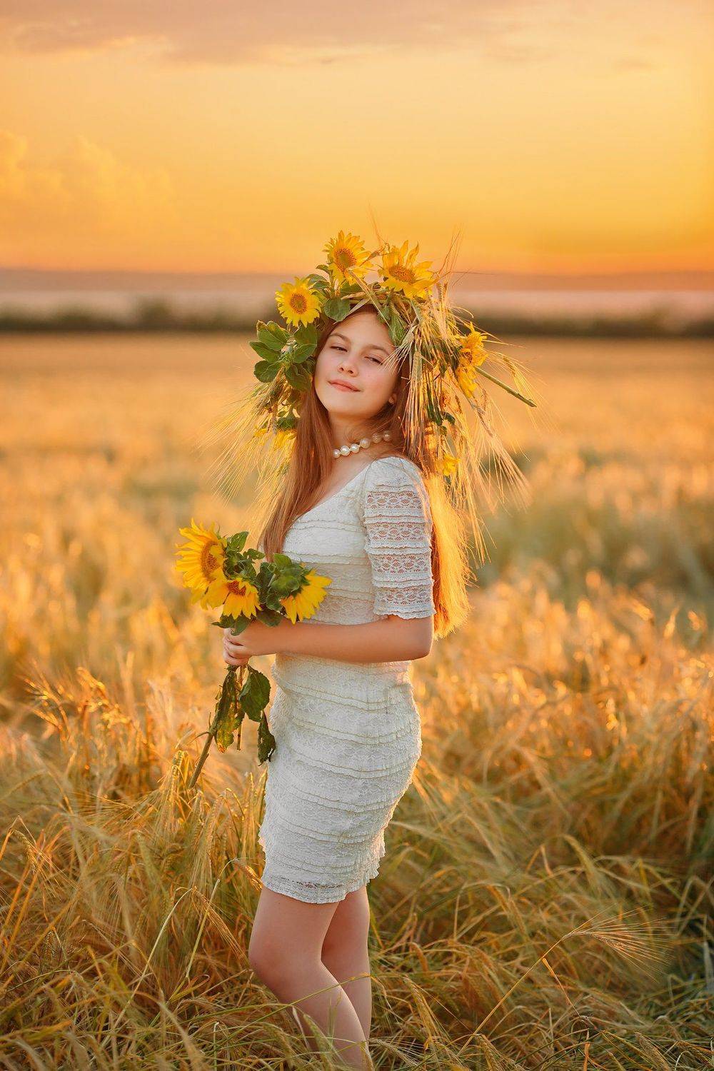лето поле подсолнухи девочка дети закат венок натура природа солнечный, Марина Кондратова