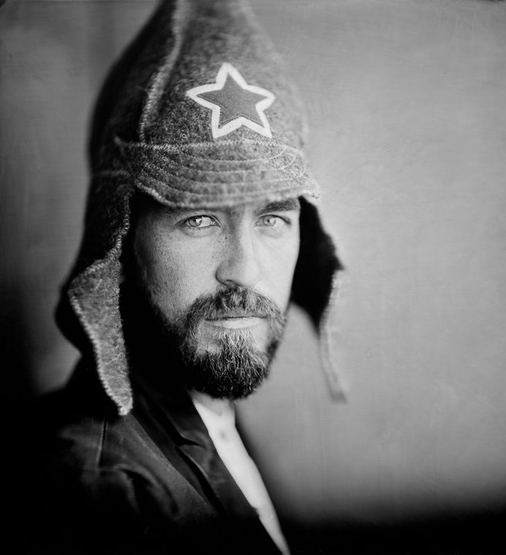 Красноармеец с будёновкой на голове - Ambrotype 24x24cm фото превью