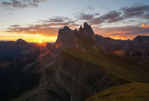 Sunrise on Seceda
