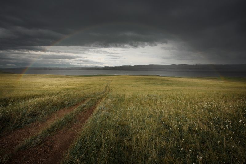 радуга, хакасия, природа, хайкинг, путешествия, лето, пейзаж, свет, красиво, дорога, степь Радужный путь фото превью